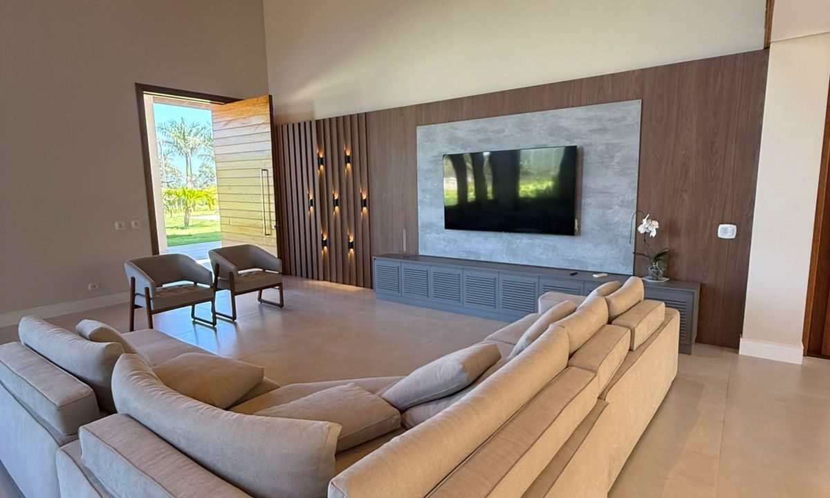 Sala-Decorada-Pe-Direito-Alto