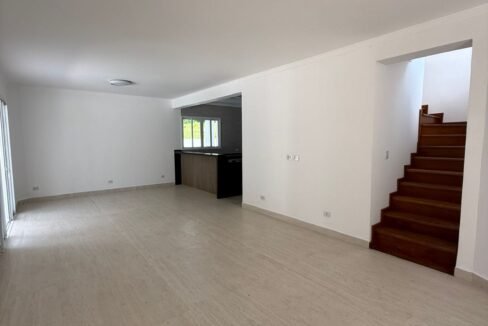 WhatsApp Image 2026-03-05 at 17.15.01